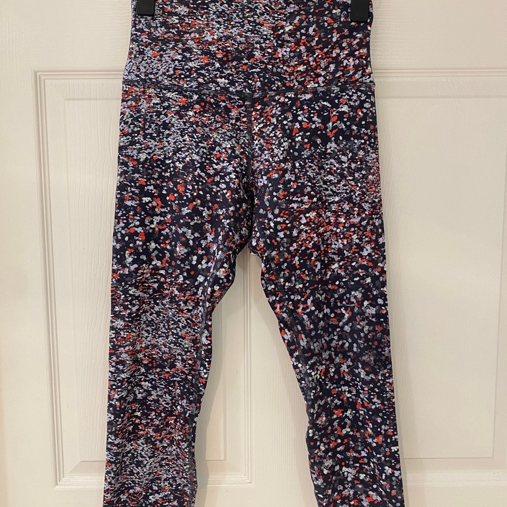 Lululemon Align Crop Water Blossom Multi Size 6